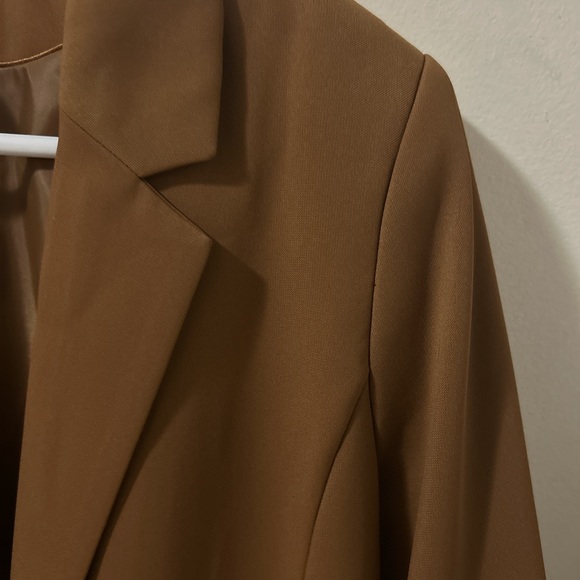 H&M SIZE MEDIUM - Picture 3 of 4